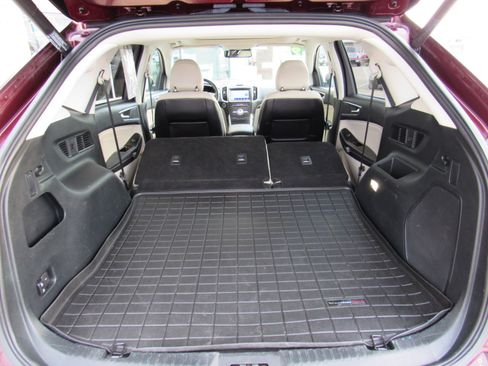 Used 2019 Ford Edge Titanium w/ Equipment Group 301A image 38