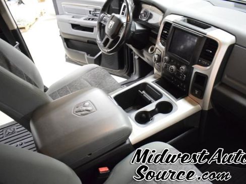 Used 2018 RAM 1500 Big Horn AWD/4WD image 33