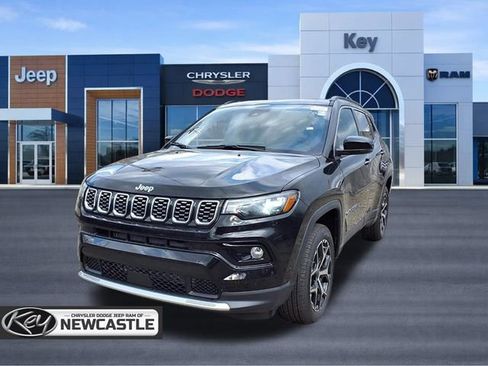 New 2026 Jeep Compass Limited w/ Sun, Sound & Navigation Group AWD/4WD image 1