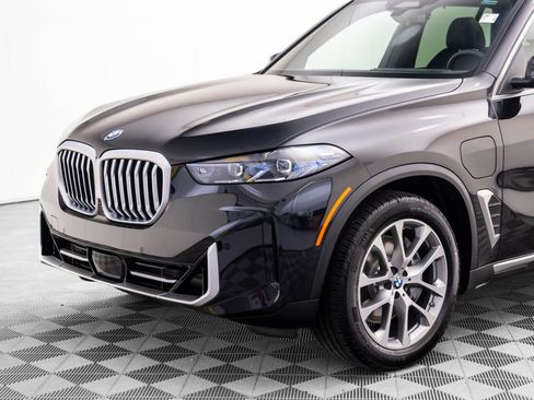 New 2026 BMW X5 xDrive50e w/ Executive Package image 36