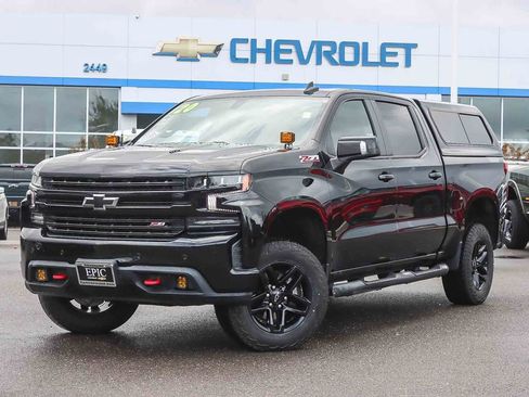 Used 2020 Chevrolet Silverado 1500 LT Trail Boss w/ Midnight Edition image 1