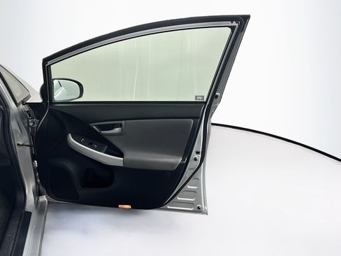 Used 2012 Toyota Prius Two FWD image 28