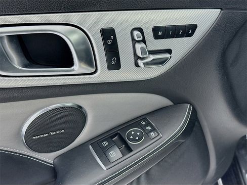 Used 2020 Mercedes-Benz SLC 300 SLC 300 image 11
