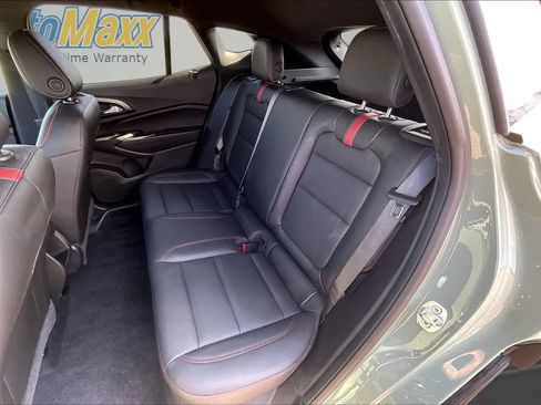Used 2024 Chevrolet Trax RS w/ Driver Confidence Package FWD image 27
