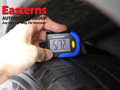 Used 2023 Nissan Rogue S AWD/4WD image 25