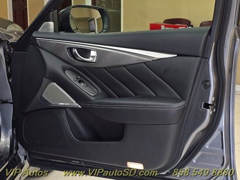 Used 2017 INFINITI Q50 3.0t Premium w/ Cargo Package (L95) image 11