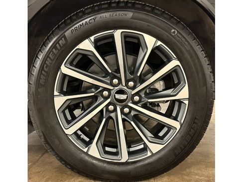 Used 2024 Cadillac Lyriq Sport RWD image 12