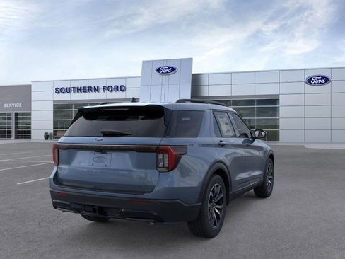 New 2026 Ford Explorer ST-Line RWD image 8