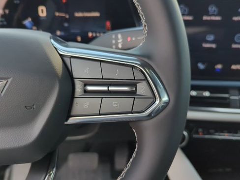 New 2026 Chevrolet Equinox EV LT image 17