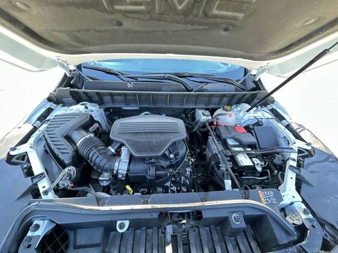 Used 2018 GMC Acadia SLT AWD/4WD image 30