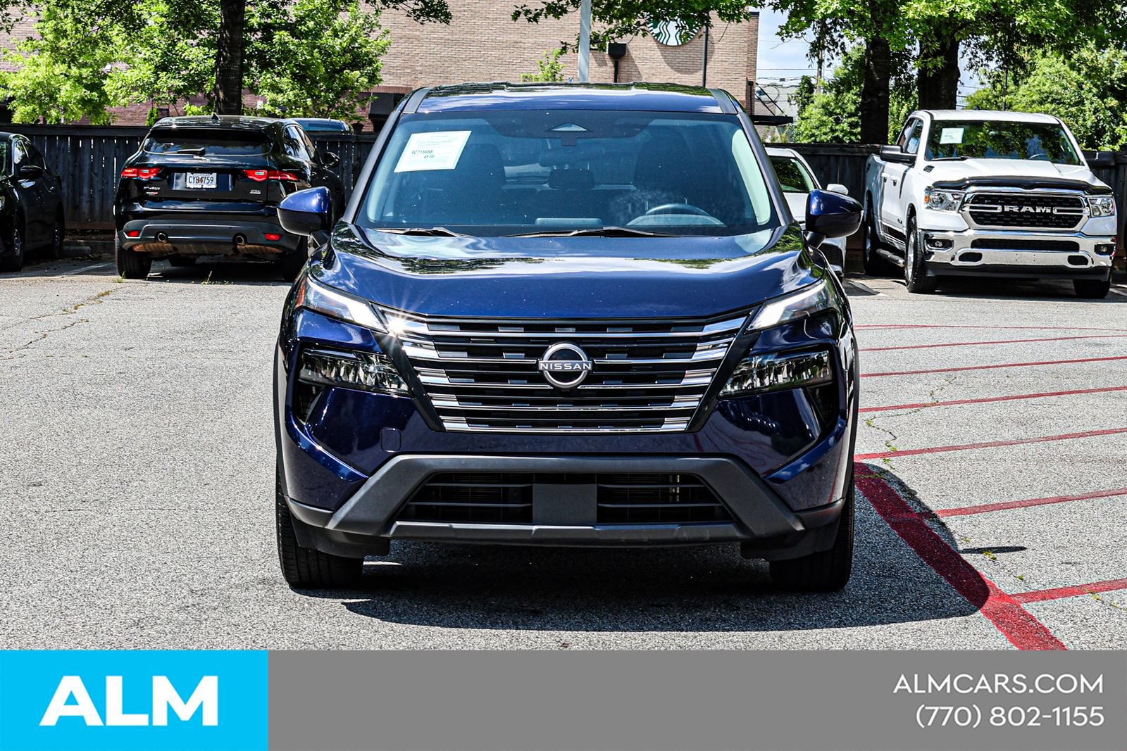 Used 2024 Nissan Rogue SV AWD/4WD image 11