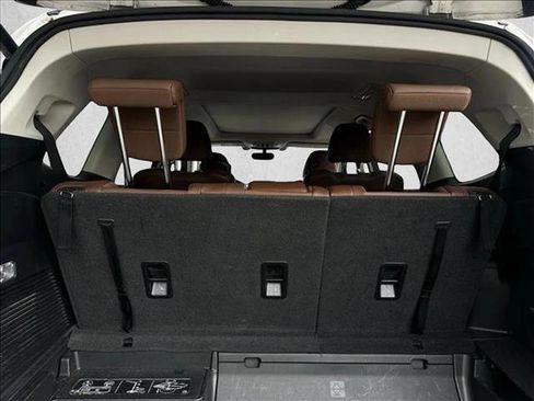 Used 2022 Subaru Ascent Touring image 8