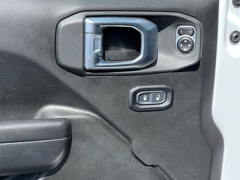 Used 2023 Jeep Wrangler Unlimited w/ Cold Weather Group AWD/4WD image 17