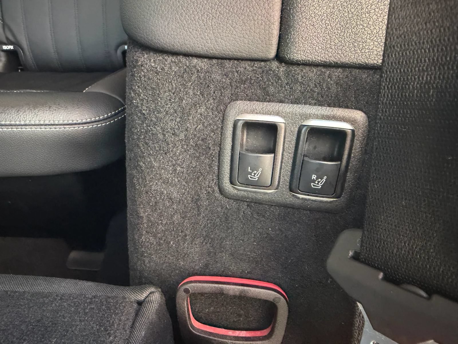 Used 2015 Mercedes-Benz GL 450 4MATIC w/ Parking Assist Package image 30