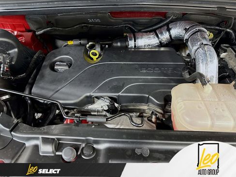 Used 2022 Chevrolet Trax LT w/ LT Convenience Package image 27