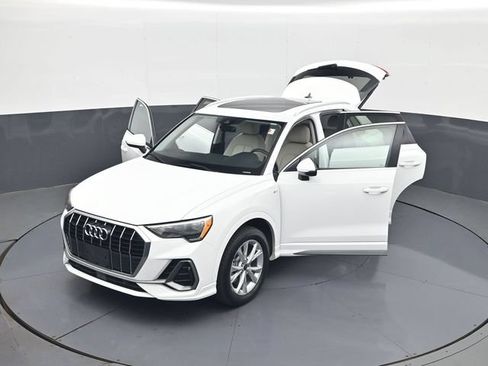 Used 2021 Audi Q3 2.0T Premium w/ Convenience Package AWD/4WD image 30