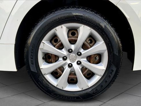 Used 2020 Toyota Corolla LE image 10