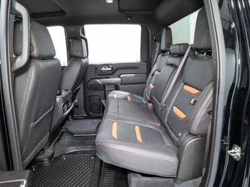 Used 2023 GMC Sierra 2500 AT4 image 33