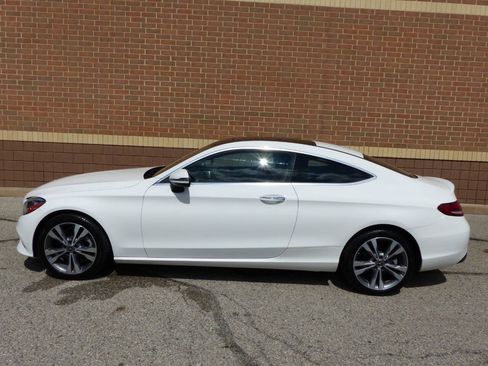 Used 2019 Mercedes-Benz C 300 Coupe image 4
