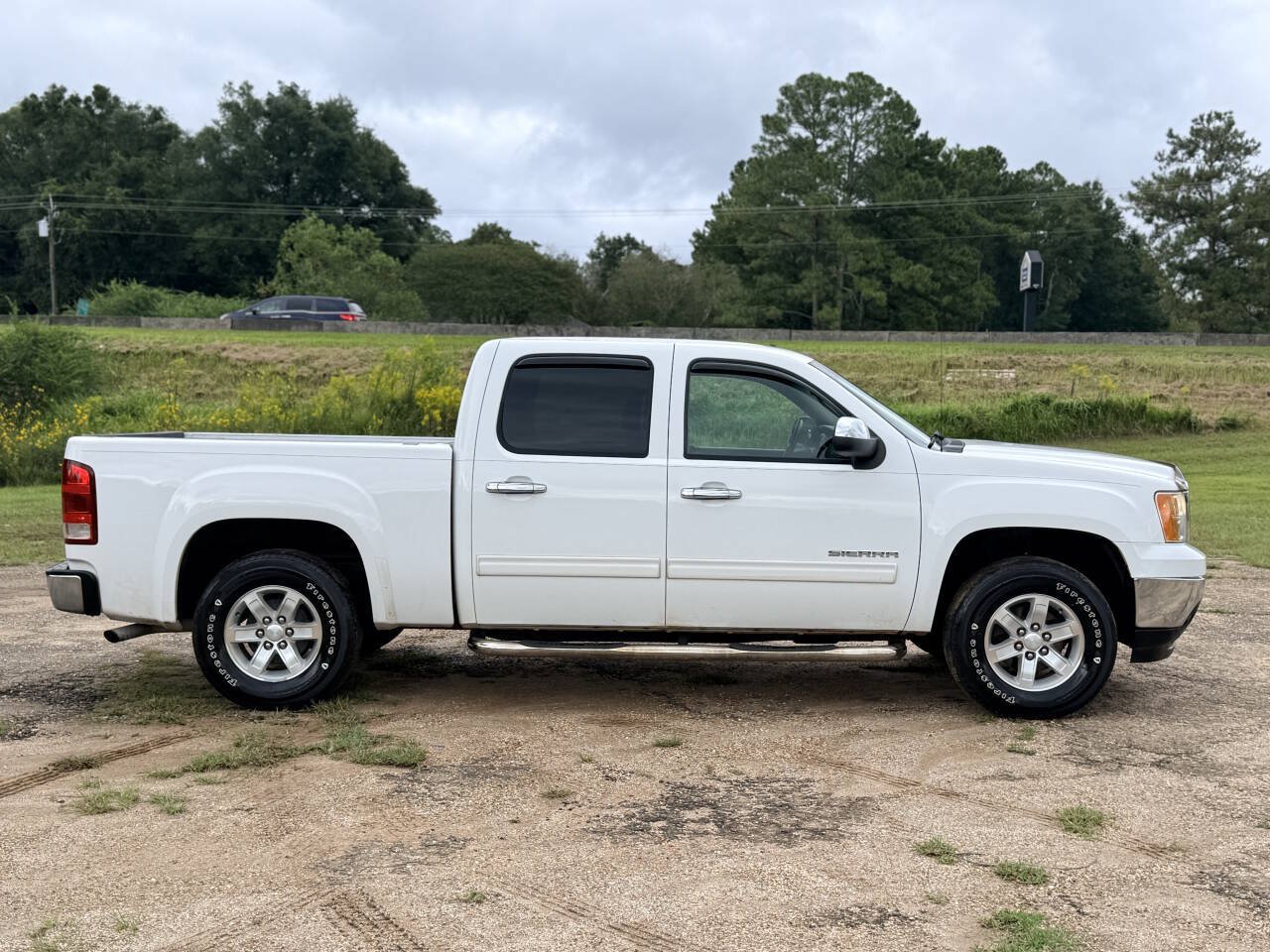 Used 2011 GMC Sierra 1500 SLE w/ Power Tech Package RWD image 6