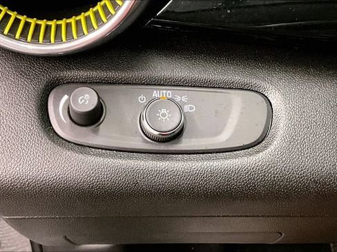Used 2025 Chevrolet Trax ACTIV w/ Driver Confidence Package FWD image 36