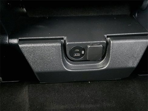 Used 2023 Ford F150 XLT image 28