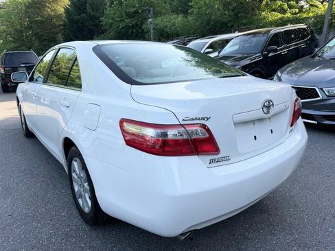 Used 2009 Toyota Camry XLE FWD image 5