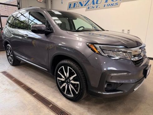 Used 2021 Honda Pilot Touring image 2
