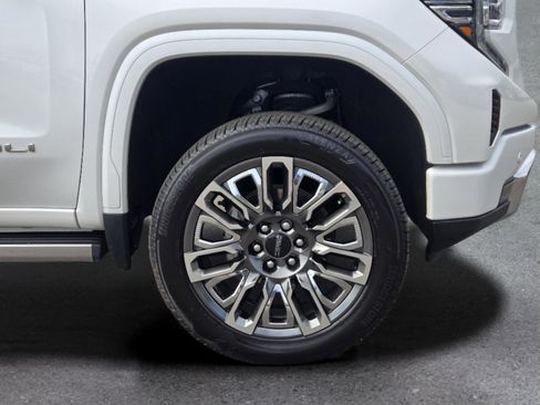 Used 2024 GMC Sierra 1500 Denali Ultimate image 4