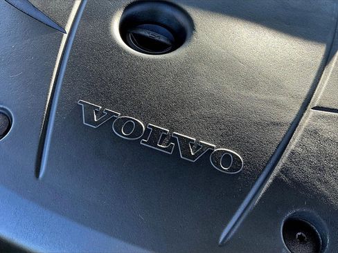 Used 2018 Volvo S90 T6 Inscription w/ Convenience Package image 34