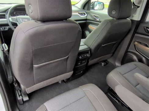 Certified 2023 GMC Acadia SLE w/ Driver Convenience Package image 22