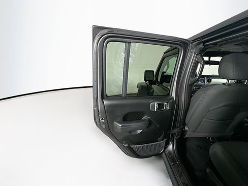 Used 2023 Jeep Wrangler Unlimited AWD/4WD image 24