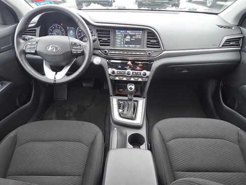 Used 2020 Hyundai Elantra Value Edition w/ Cargo Package (C1) image 2