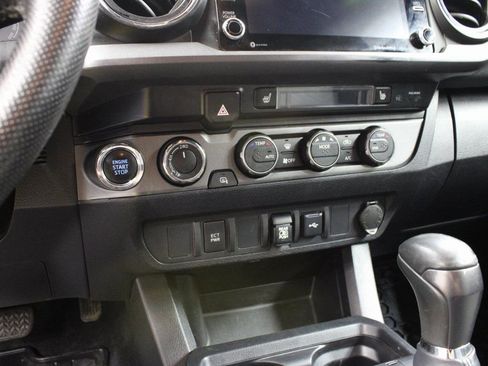 Used 2021 Toyota Tacoma TRD Sport image 46