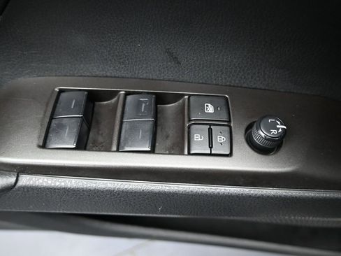 Used 2024 Toyota Camry SE image 19