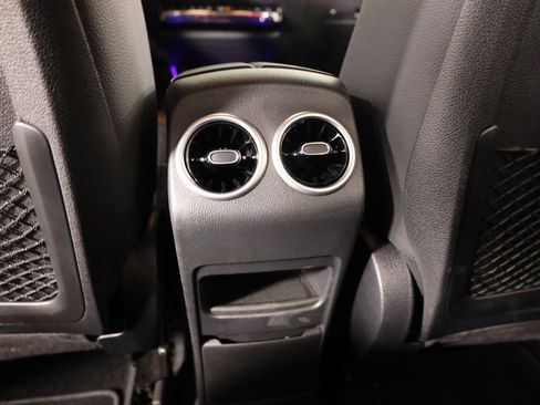 Certified 2025 Mercedes-Benz GLB 250 4MATIC image 33