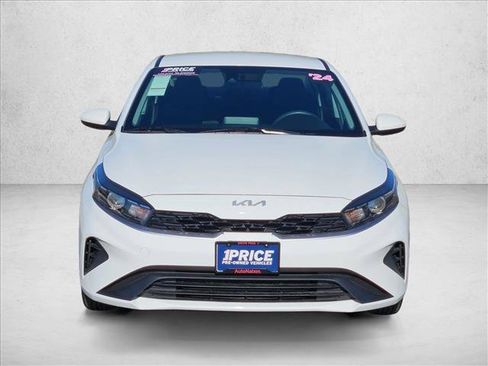 Used 2024 Kia Forte LX FWD image 2