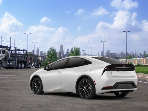 New 2026 Toyota Prius XLE FWD image 8