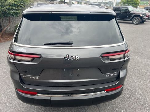 Used 2022 Jeep Grand Cherokee L Limited image 13