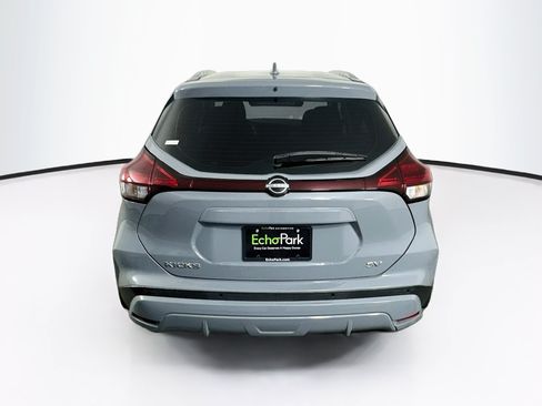 Used 2023 Nissan Kicks SV FWD image 7