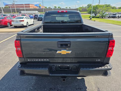 Used 2019 Chevrolet Silverado 1500 LT AWD/4WD image 5