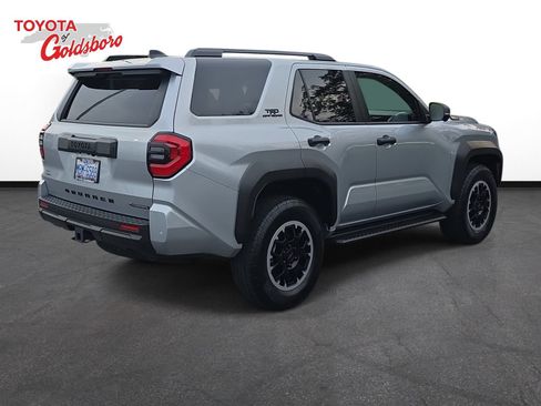 Used 2026 Toyota 4Runner TRD Off-Road Premium AWD/4WD image 5