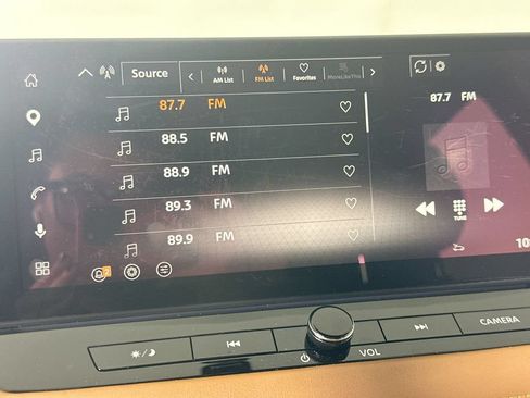 Used 2025 Nissan Rogue Platinum w/ Platinum Premium Package FWD image 31