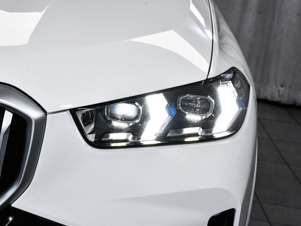 Used 2026 BMW X5 xDrive40i AWD/4WD image 75