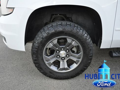 Used 2017 Chevrolet Tahoe LT image 9