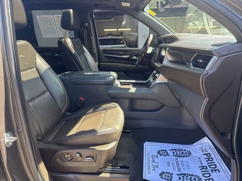 Used 2021 GMC Yukon Denali AWD/4WD image 12