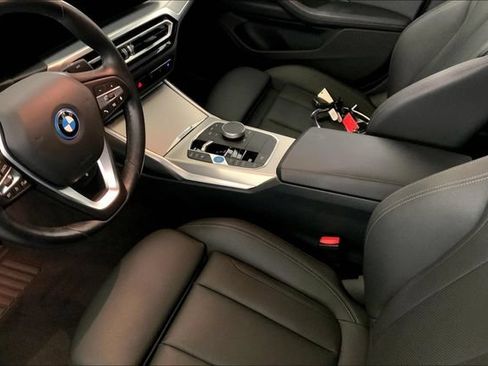 Used 2023 BMW i4 eDrive35 w/ Premium Package RWD image 8