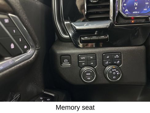 Certified 2024 Chevrolet Silverado 1500 High Country image 37