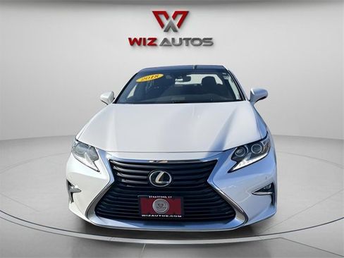 Used 2018 Lexus ES 350 image 2