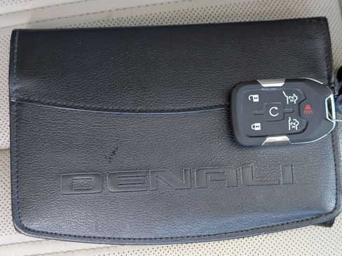 Used 2016 GMC Yukon XL Denali w/ Open Road Package AWD/4WD image 44
